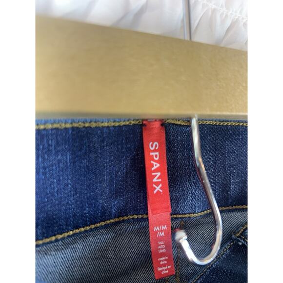 Spanx Jeans womens size Medium blue Flare Bootcut Pull On Stretch 29 x 35 - Picture 3 of 6